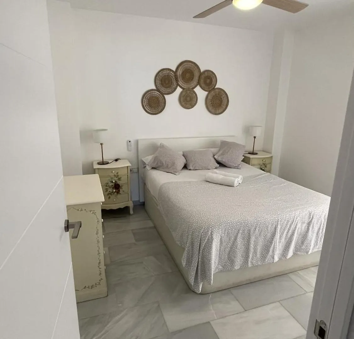 Fabuloso apartamento a 50m de playa centrico Torre Del Mar 0*,  España